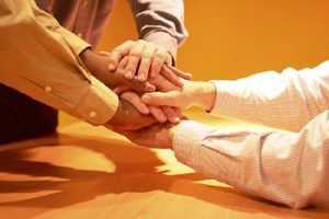 4 ways to achieve cross-departmental collaboration and teamwork